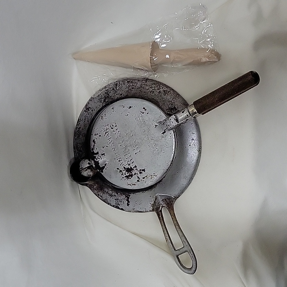 Krunkake Iron, Nordic Ware